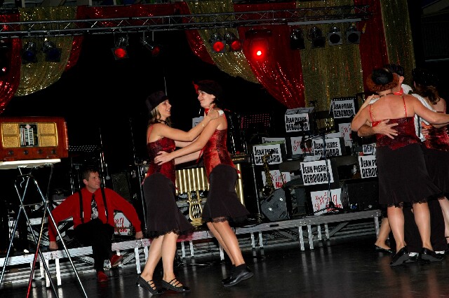 min 2005 11 12 fous swing 074